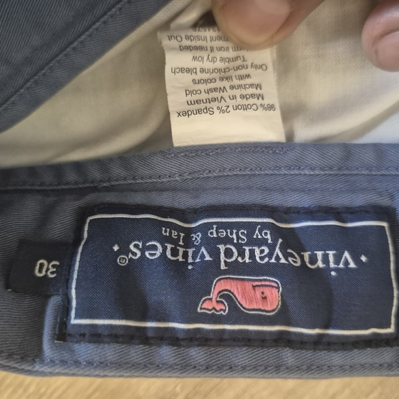 Vineyard Vines Blue Shorts with Pink Whale Pattern - Picture 4 of 4